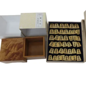 将棋駒 駒箱・屋久杉 峰須賀作 巻菱湖書